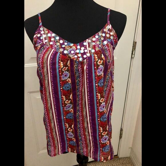 Cute tank top by Wet Seal size medium - Picture 1 of 2